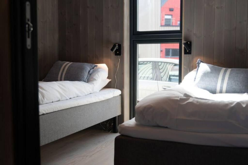 Seafront Apartment Henningsvaer Exterior photo