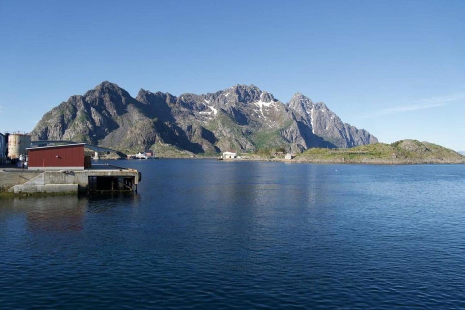 Seafront Apartment Henningsvaer Exterior photo